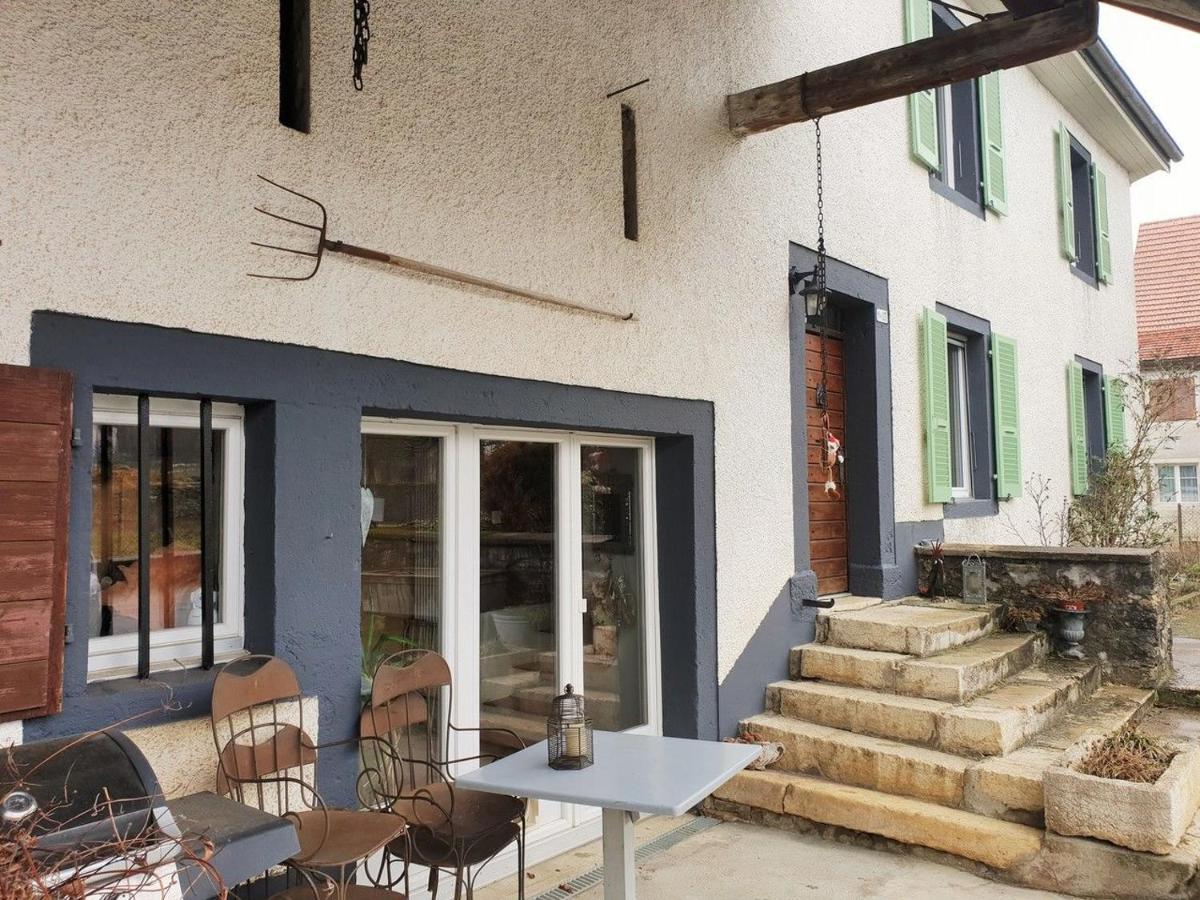 Au Petit Bonheur Bed & Breakfast Courgenay Ngoại thất bức ảnh